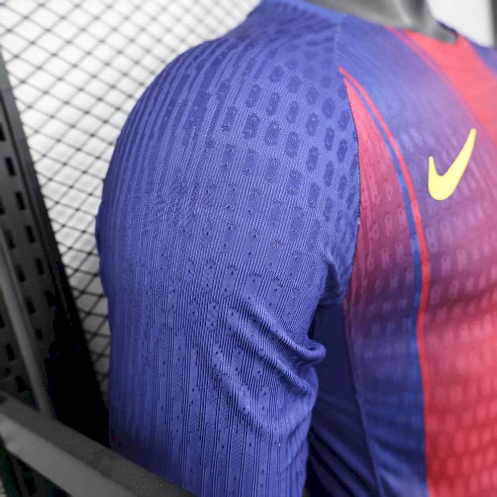 Player Barcelona Home long sleeve 2526 new season Football Jersey Sports shirt (9).jpg