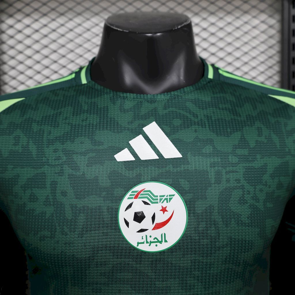 Algerian away player 2425 Football team shirt Jersey Sports shirt (2).jpg