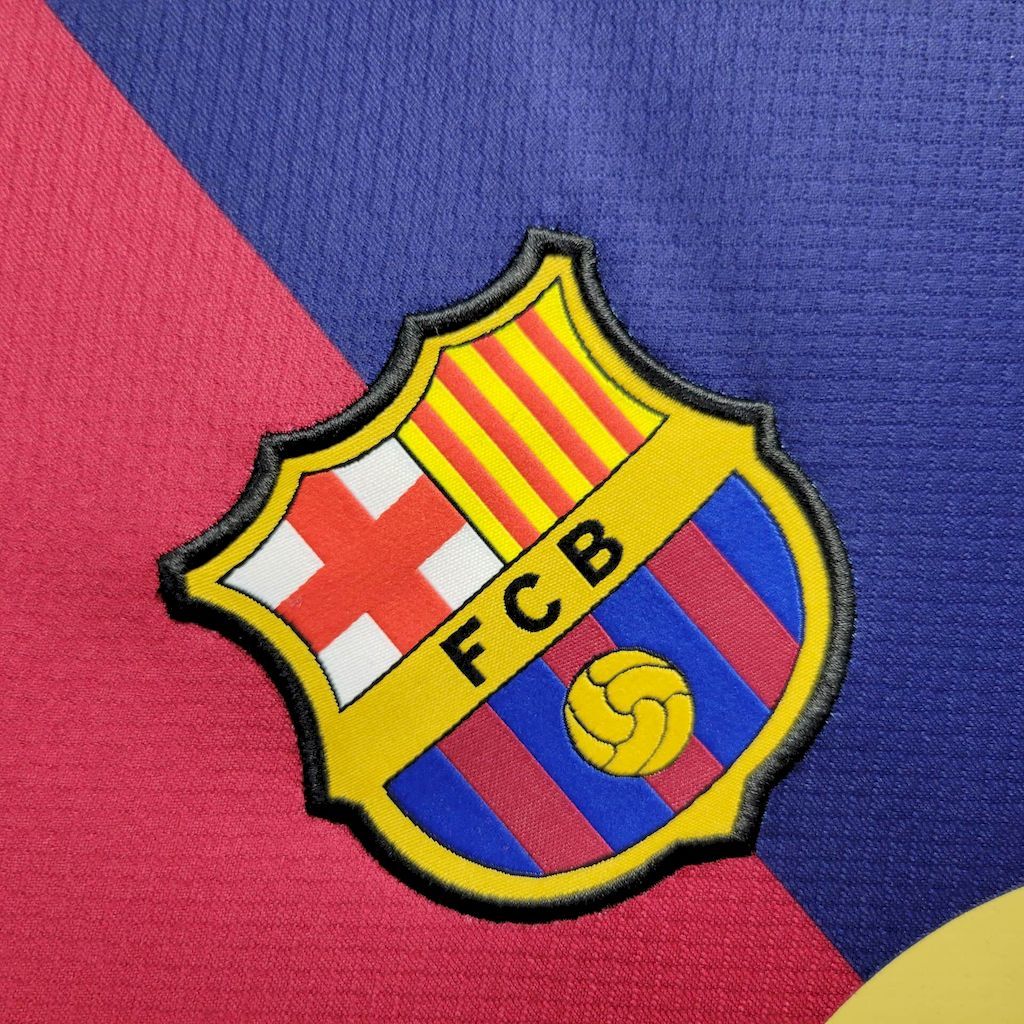 Barcelona home co-branded edition 2425 Football team shirt Jersey (6).jpg