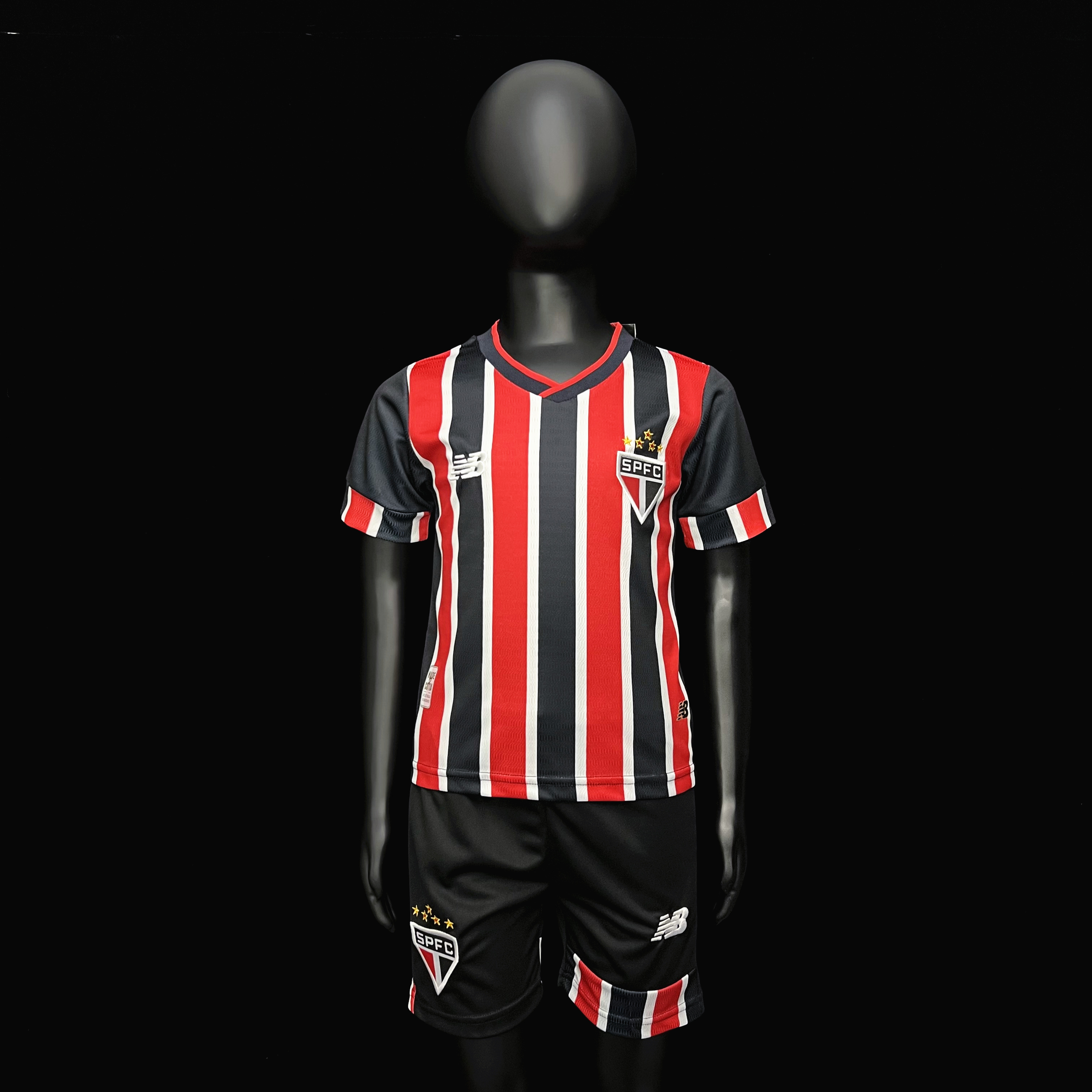 24/25 kids Sao Paulo away 16-28