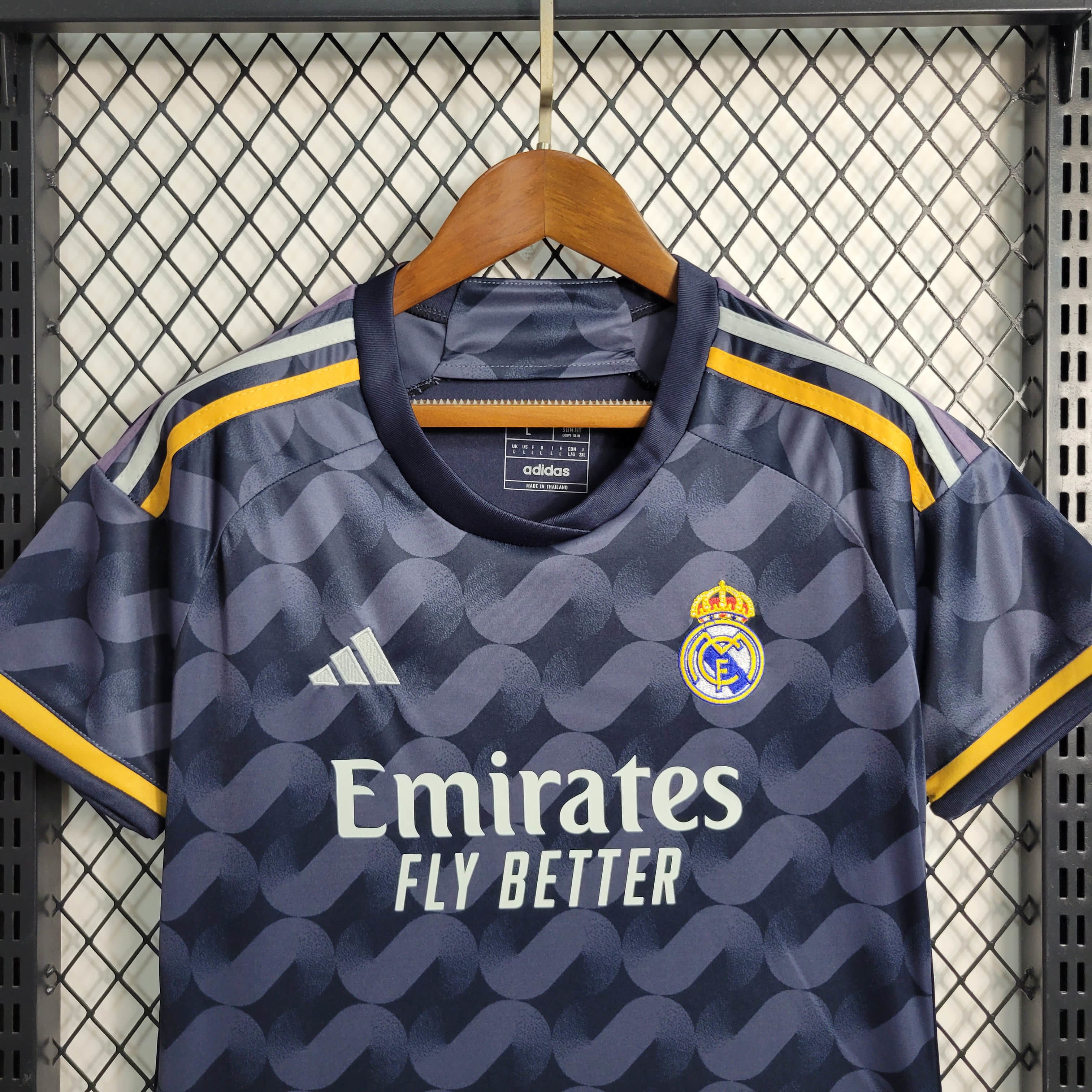 2324 Women Real Madrid away size S-XXL (8).jpg