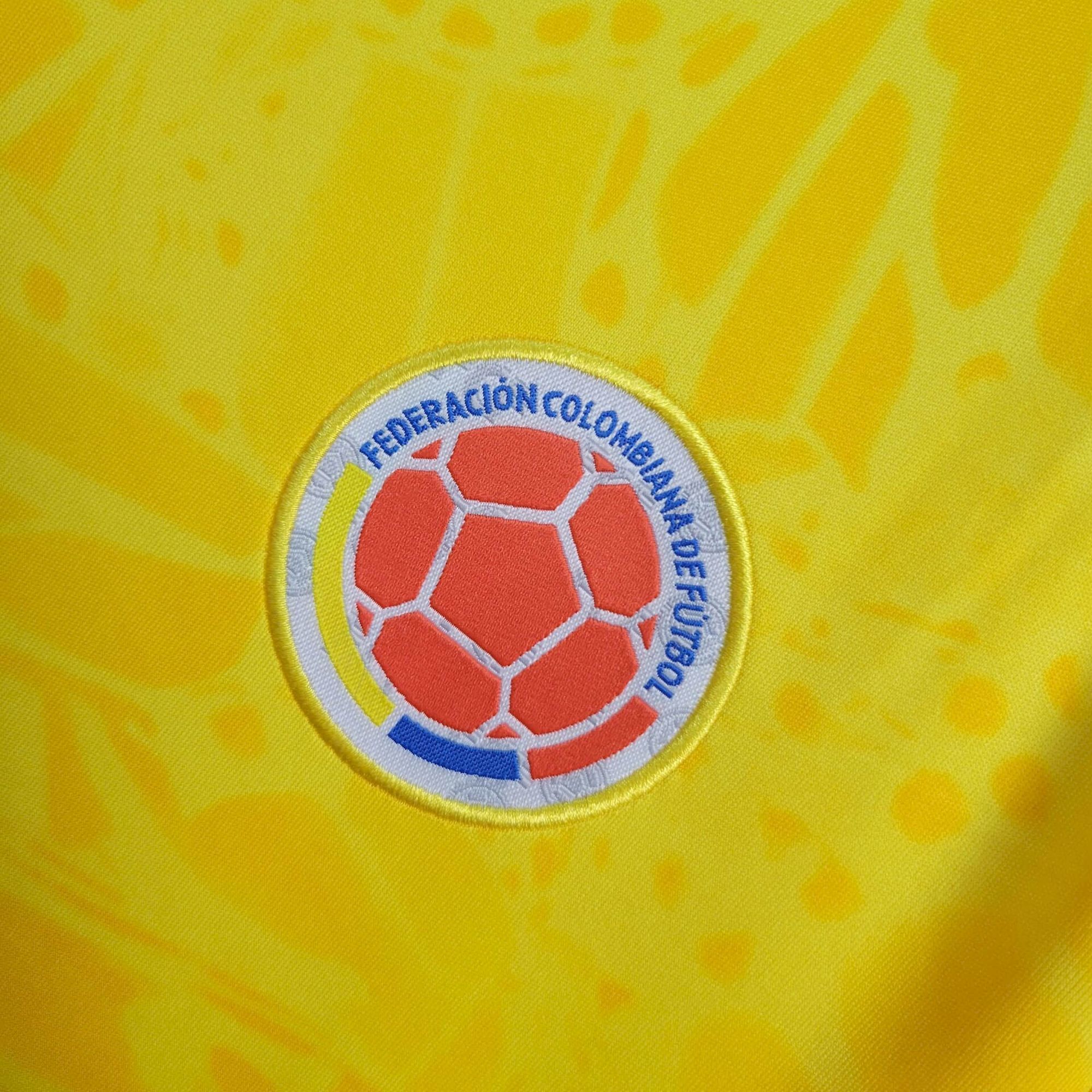 women Colombia Home 2026 World Cup New Season Football Jersey Sports Shirt (3).jpg