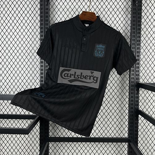 Retro Liverpool 1995/96 Black Jersey