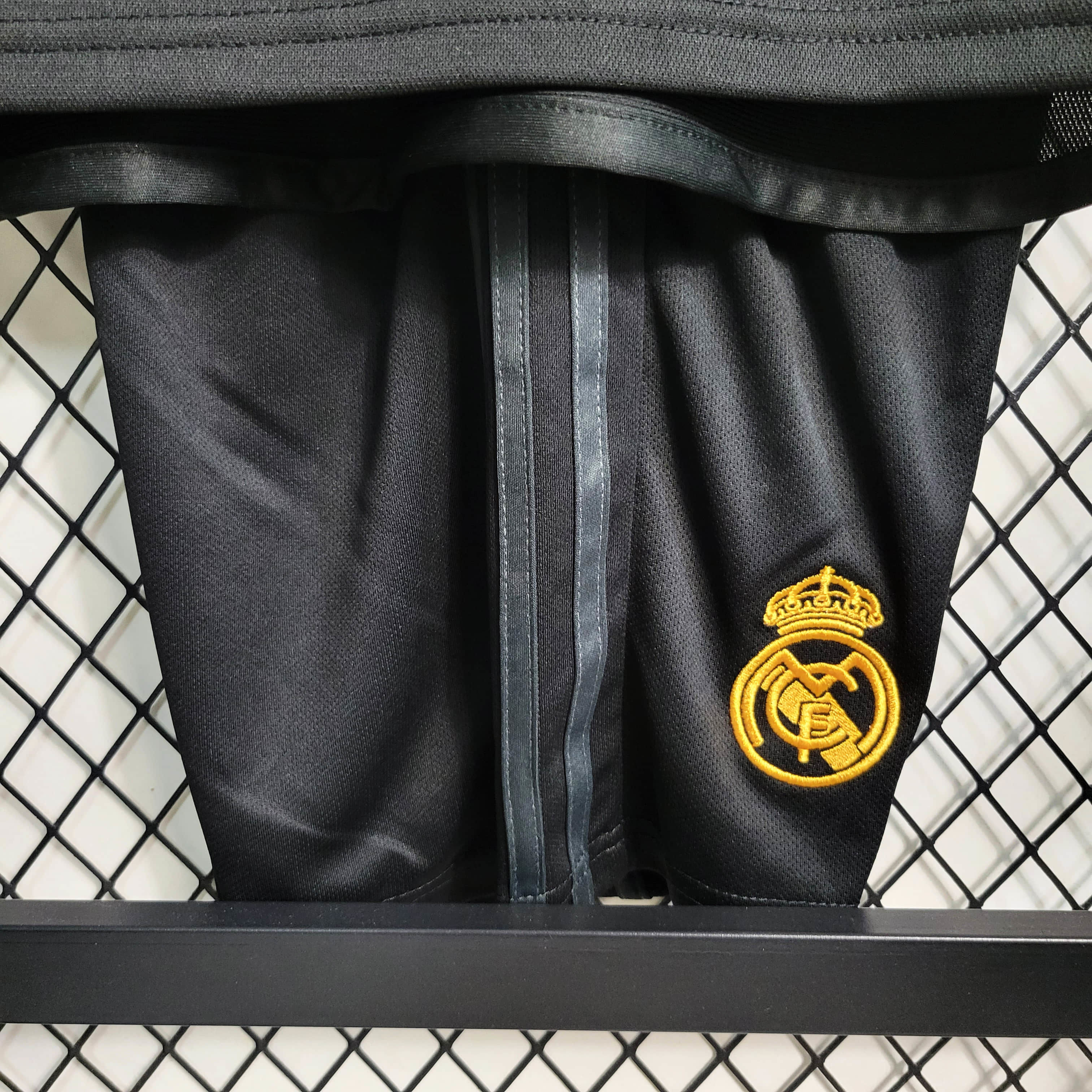2324 kids Real Madrid 2 away games Size 16-28 (3).jpg