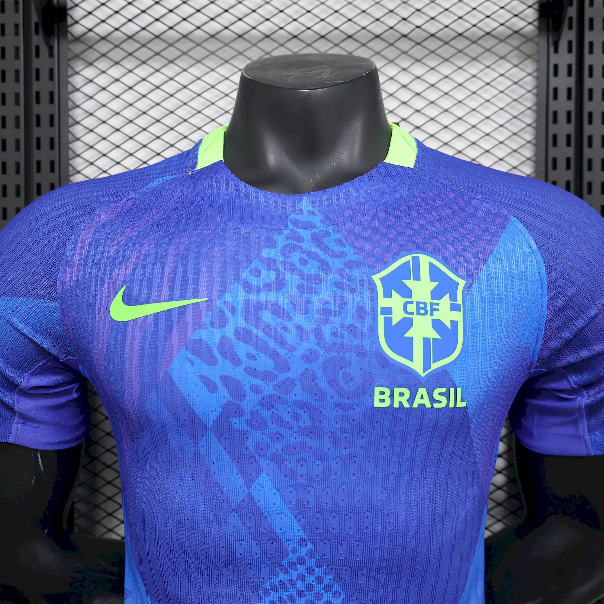 Player  Brazil away 2526 Football team shirt Jersey Sports shir (10).jpg