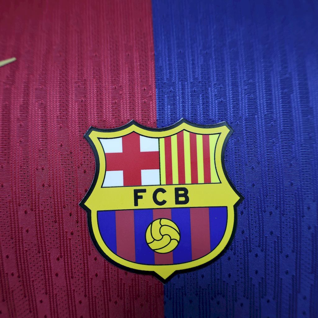 Barcelona home co-branded edition player 2425 Football team shirt (3).jpg