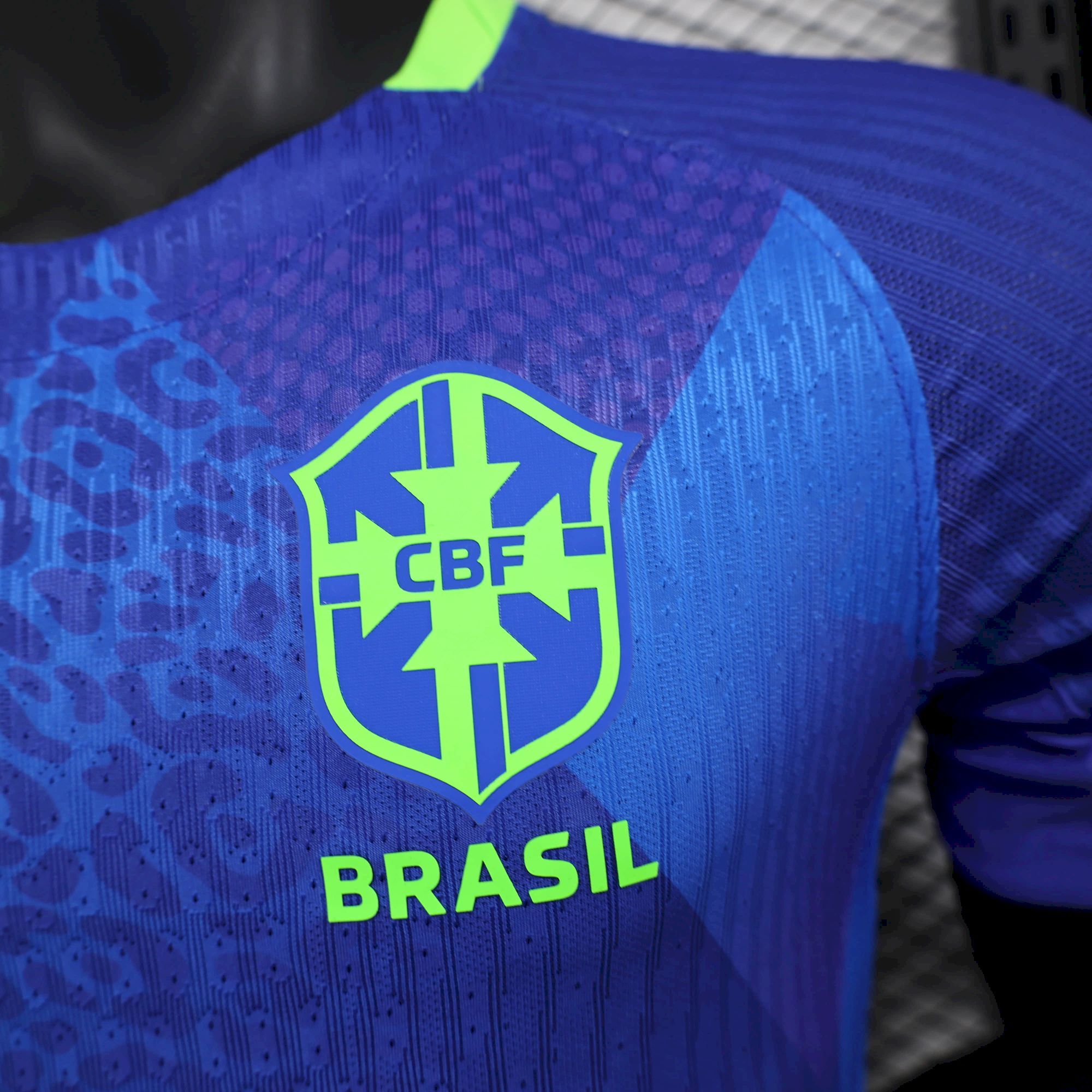 Player  Brazil away 2526 Football team shirt Jersey Sports shir (9).jpg