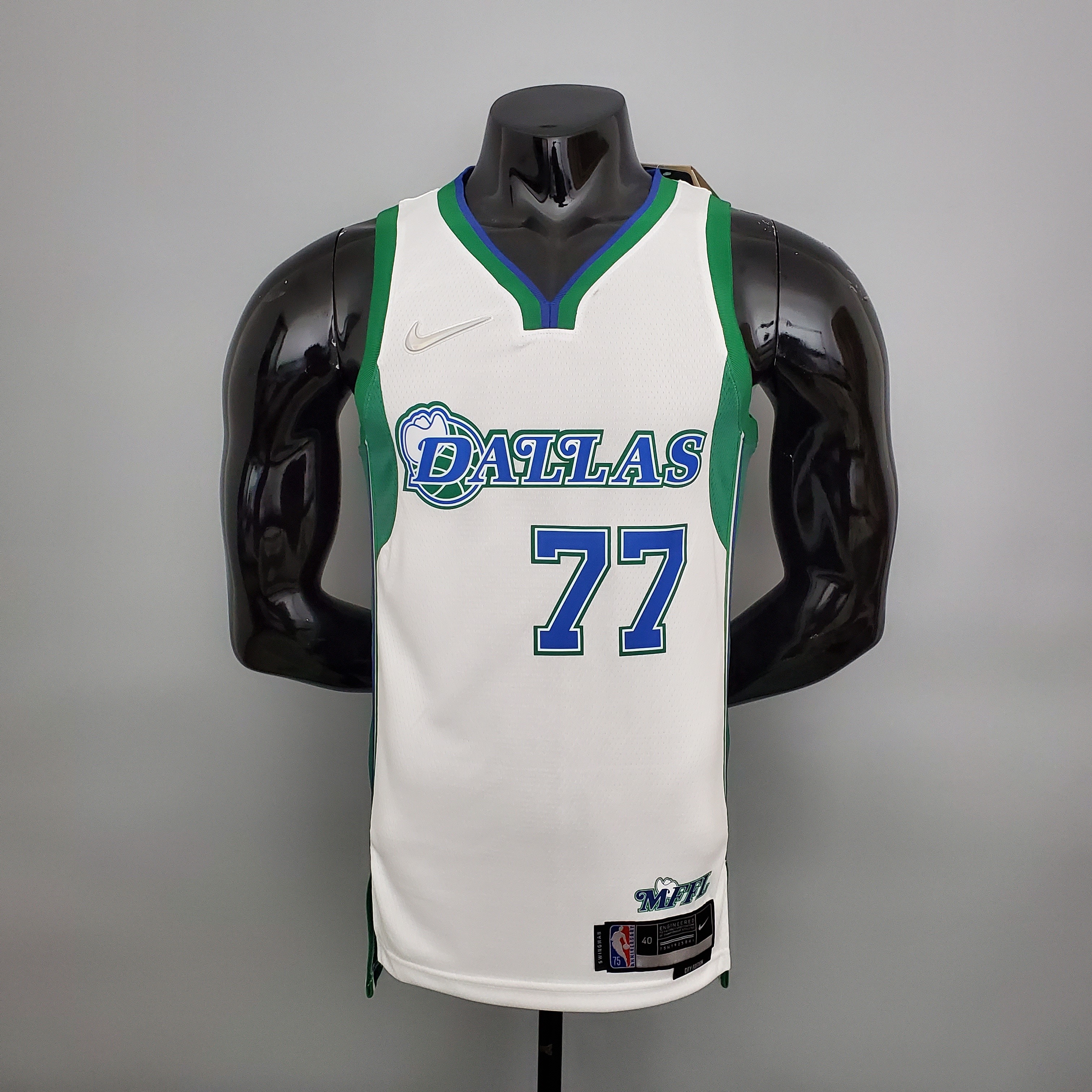 2022 season DONCIC#77 Dallas Mavericks City Edition White and Green NBA Jersey S-XXL