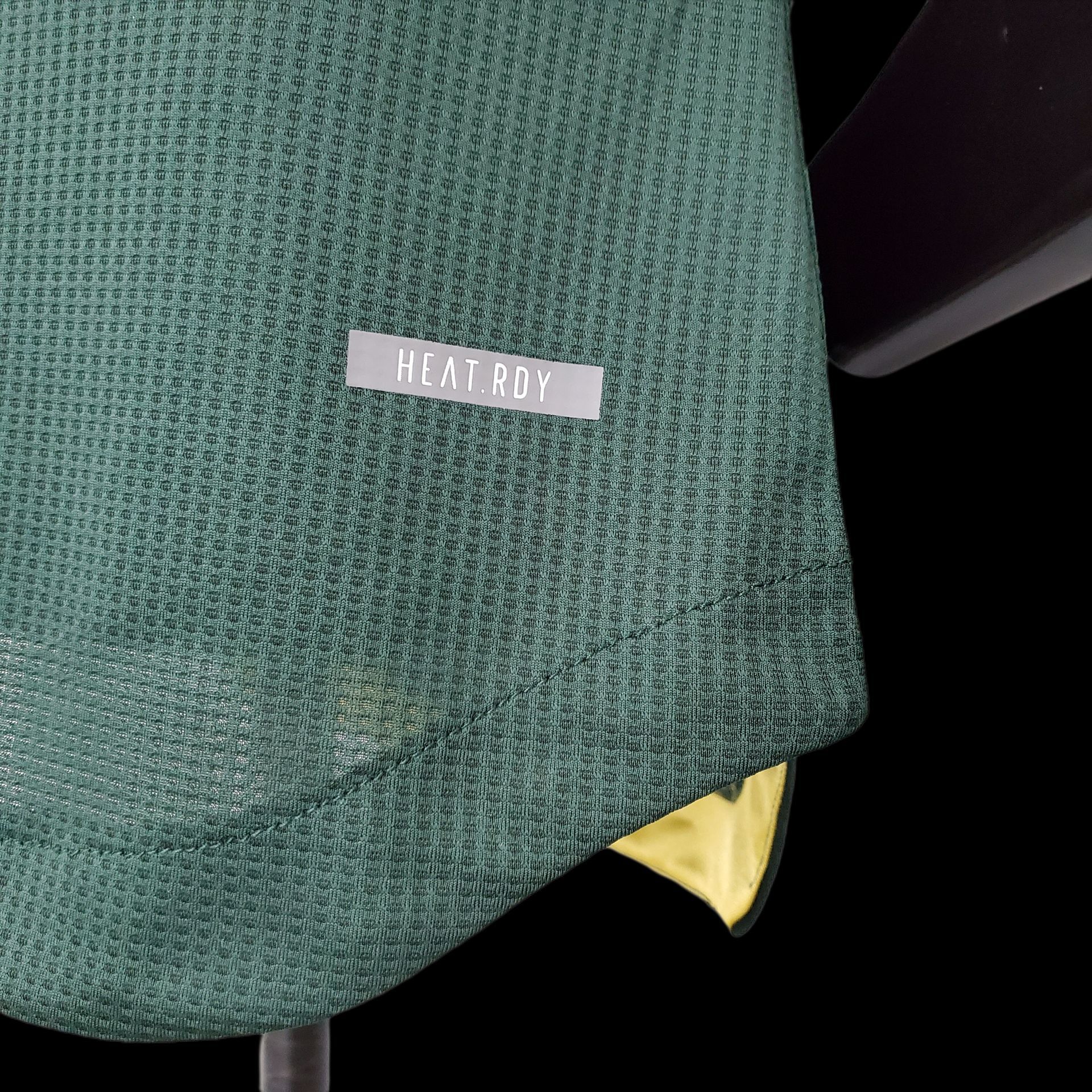 F21FA40AE9D63D535E601BA2BAA8080D.png