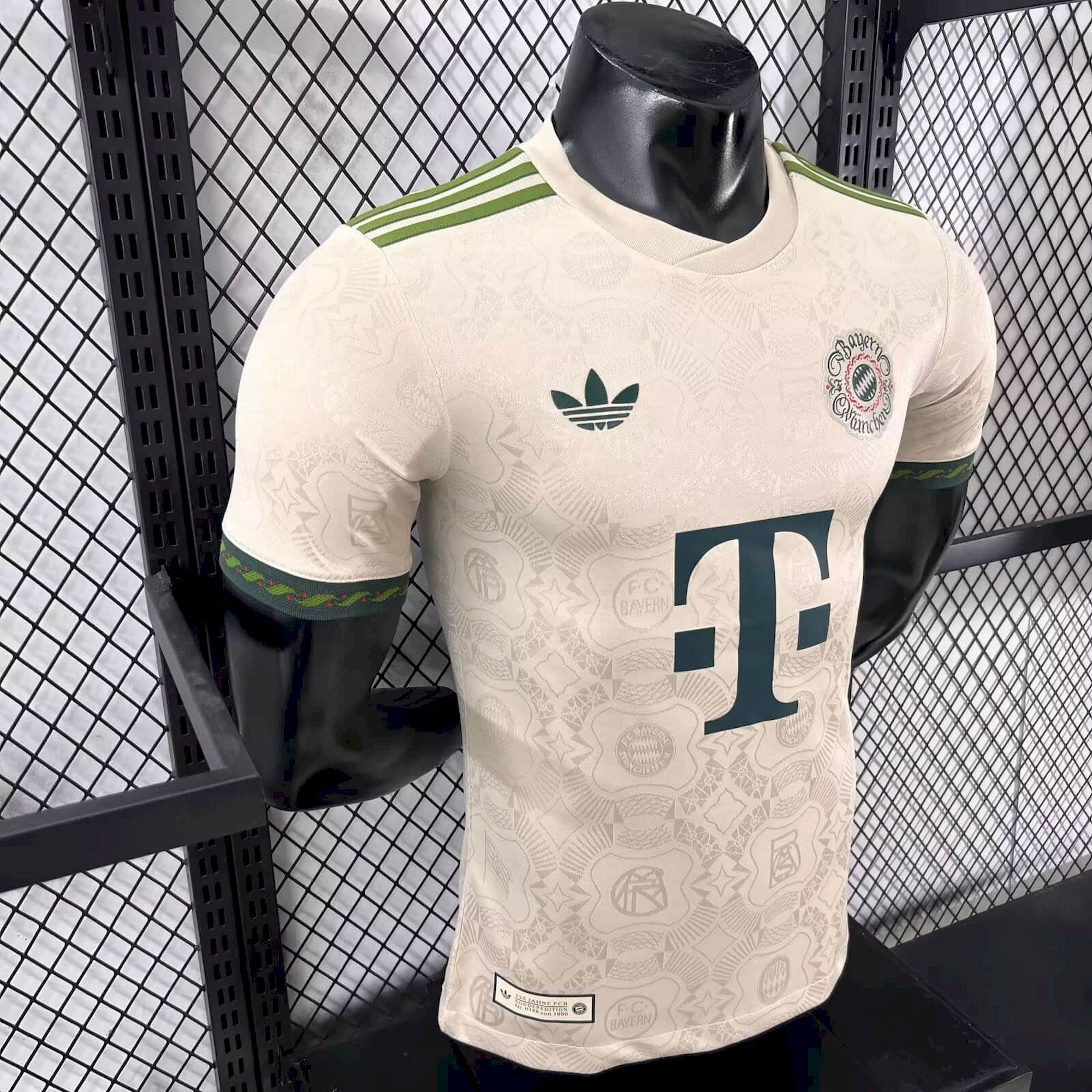 Player Bayern Munich Oktoberfest 20252026 New Season Football Jersey Sports Shirt (6).jpg