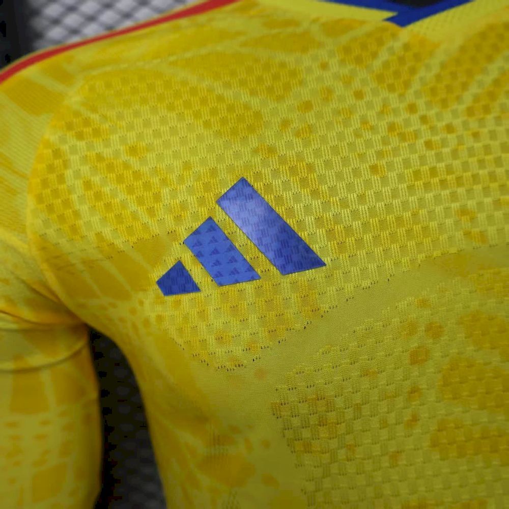 Player Colombia Home Long Sleeve FIFA World Cup 2026 New Season Football Jersey Sports Shirt (9).jpg