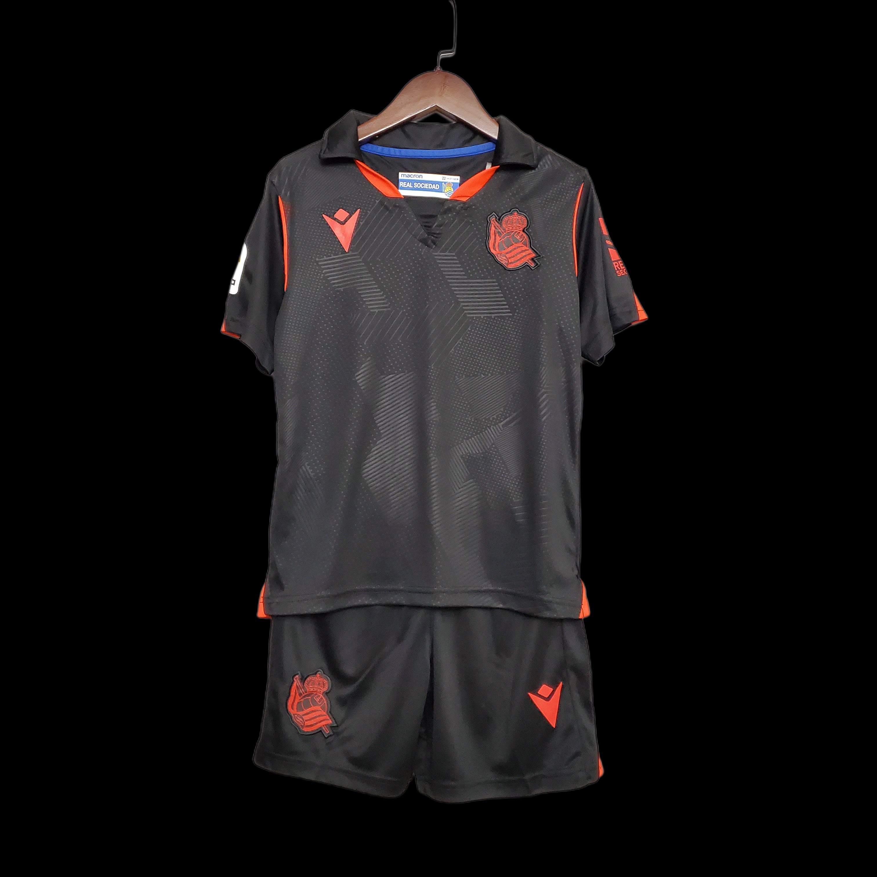 20-21 Royal Society away size: 16-28
