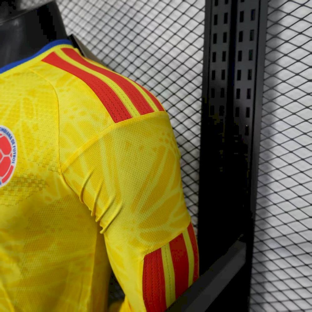 Player Colombia Home Long Sleeve FIFA World Cup 2026 New Season Football Jersey Sports Shirt (10).jpg