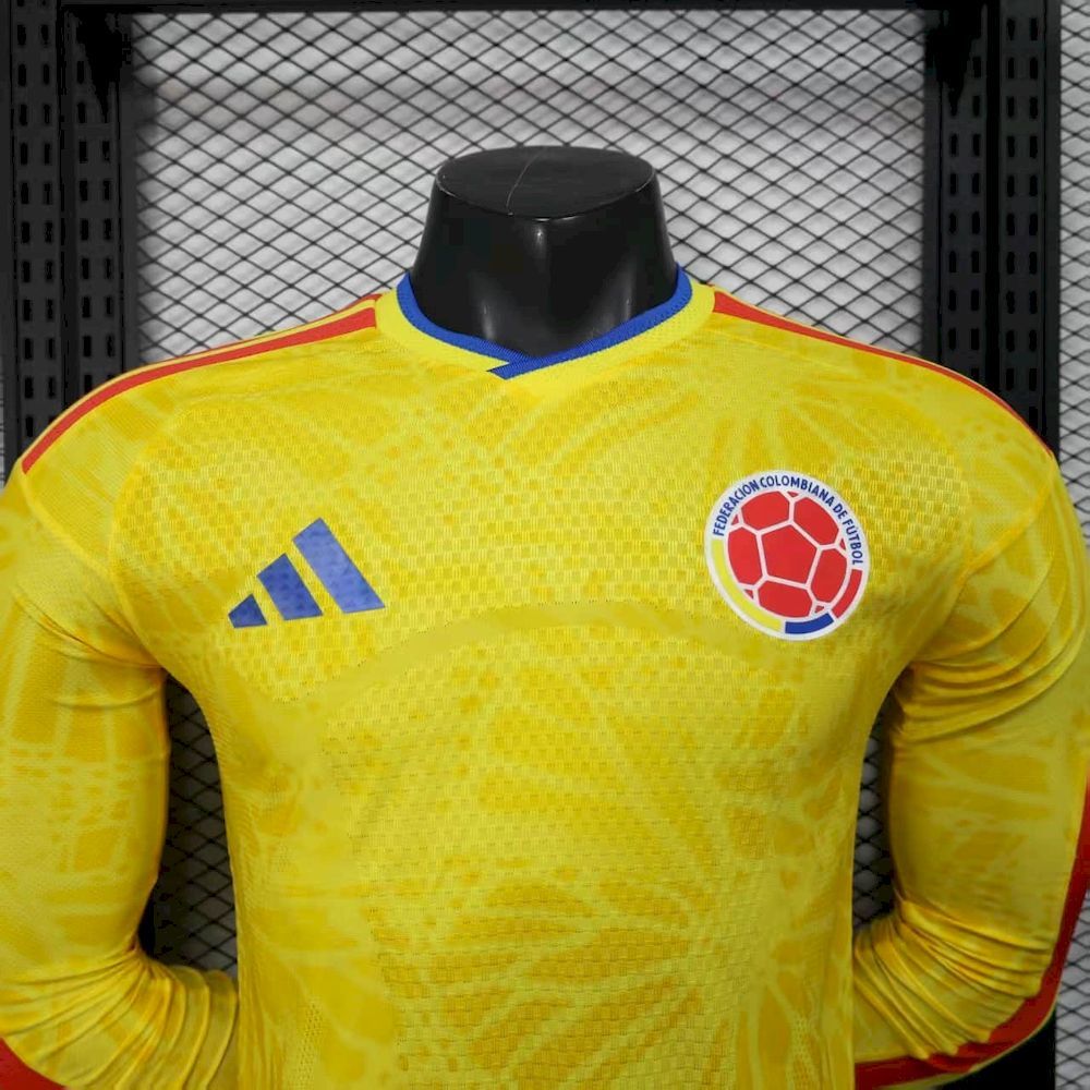 Player Colombia Home Long Sleeve FIFA World Cup 2026 New Season Football Jersey Sports Shirt (2).jpg