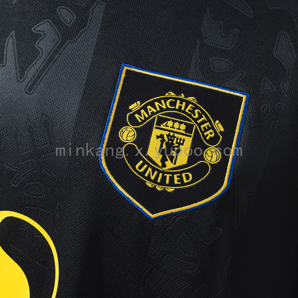 Manchester-United-2526-Third-Away-Long-Sleeve-Jersey-(4).jpg