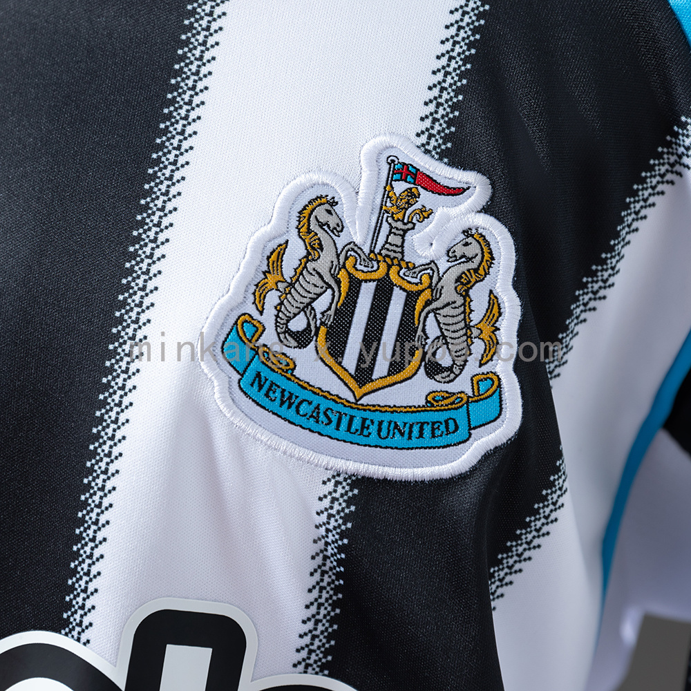 Newcastle-United-2526-Home-Full-kids-kit-Jersey-(8).jpg