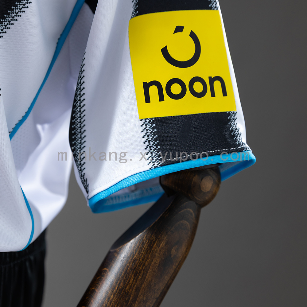 Newcastle-United-2526-Home-Full-kids-kit-Jersey-(10).jpg