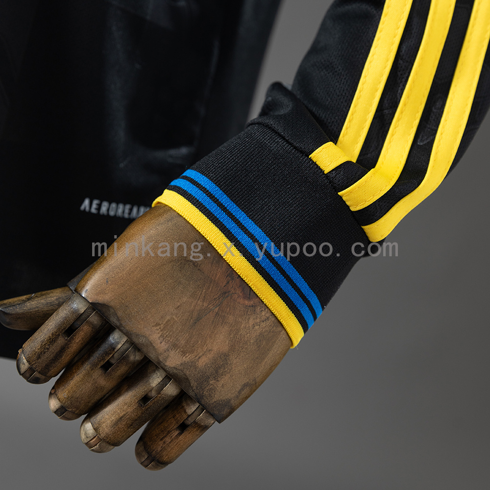 Manchester-United-2526-Third-Away-Long-Sleeve-Jersey-(6).jpg