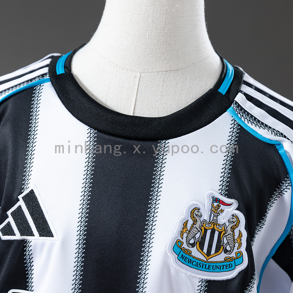 Newcastle-United-2526-Home-Full-kids-kit-Jersey-(6).jpg