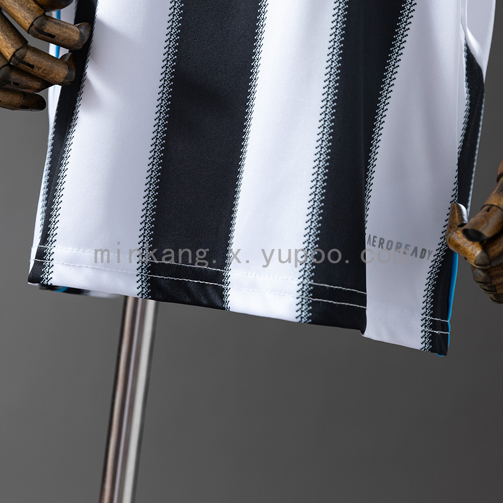 Newcastle-United-2526-Home-Full-kids-kit-Jersey-(3).jpg